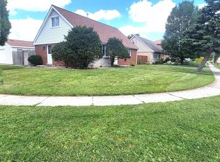 9236 Stanford Dr S, Bridgeview, IL 60455