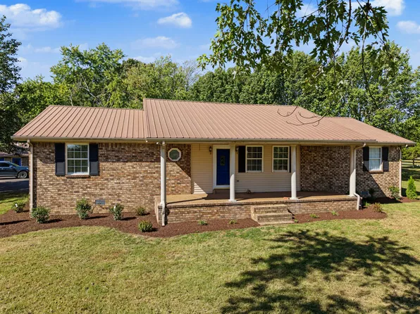 131 Parker Rd, Portland, TN 37148