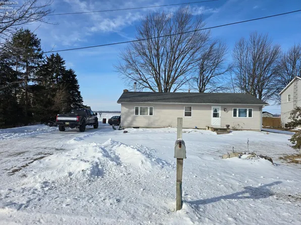 2305 Bardshar Rd, Castalia, OH 44824