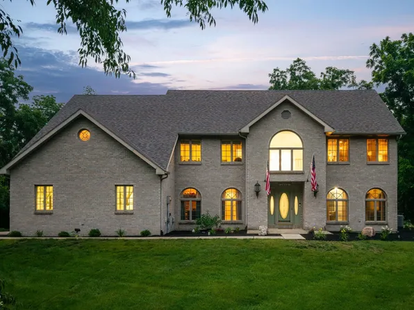 2084 Deer Run Dr, New Castle, IN 47362