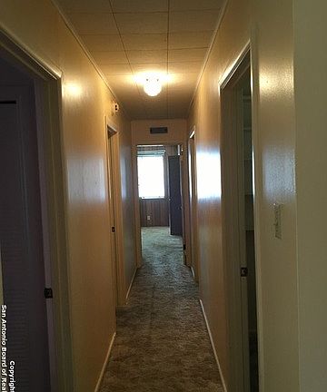 5th image of 1221 W Villaret Blvd