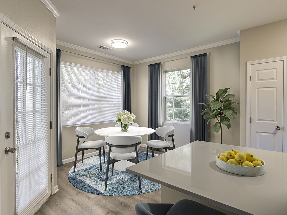 Tantify_Virtual_Staging_4998_21 Austen Way, Marlborough, MA 01752_LR_DR1_FINAL