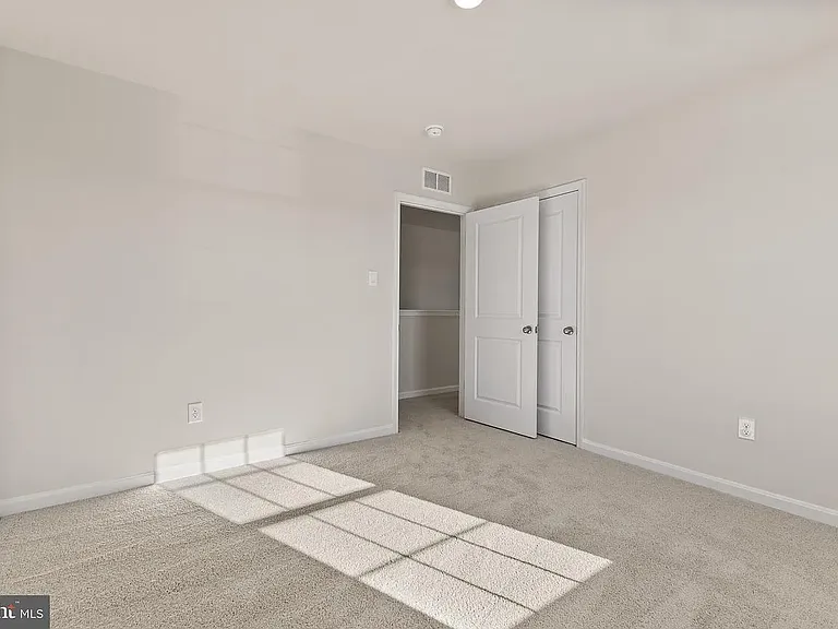 574 Atkinson St — Photo 18