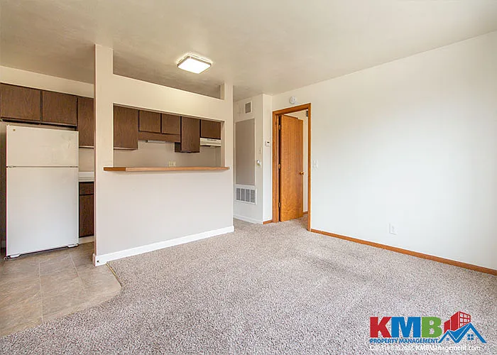1050 Twixt Town Rd #9 — Photo 3