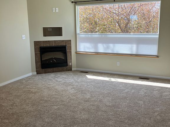 3rd image of 301 SE 11th St Unit 1102