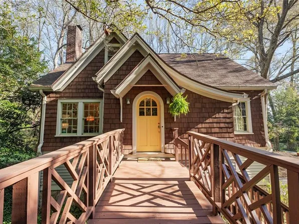 335 Winnona Dr, Decatur, GA 30030