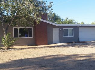 22077 Goshute Ave, Apple Valley, CA 92307