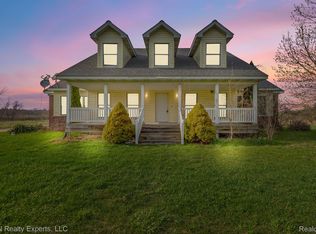 5580 Hegel Rd, Goodrich, MI 48438