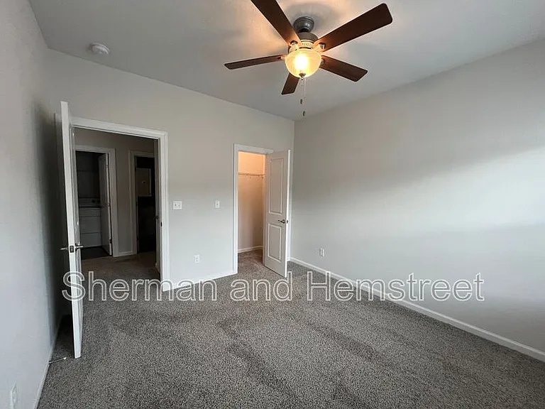 5035 Mimosa Dr #5035 MIMOSA DR — Photo 9