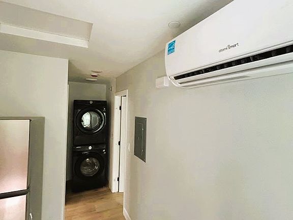 5th image of 1122 W Palm Ave APT 4