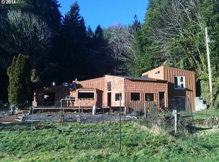 96863 Larson Ln, North Bend, OR 97459