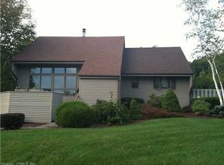 203 Cole Ln, Berlin, CT 06037