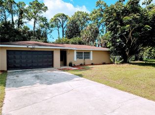 307 Lake Ave, Lehigh Acres, FL 33936