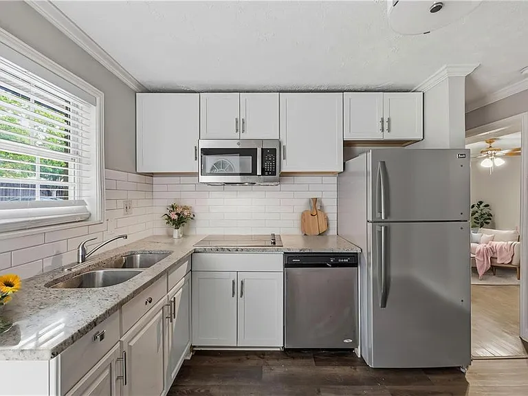 21 Delmont Dr NE #3 — Photo 5