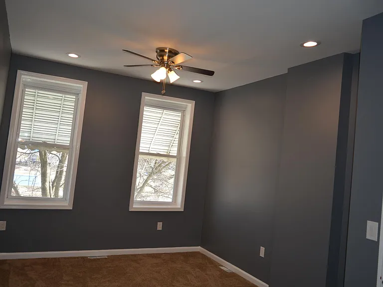 1032 Valley St — Photo 7