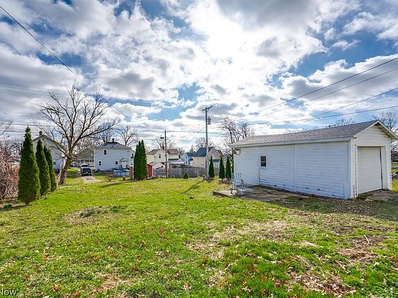 4th image of 12 S 4th St