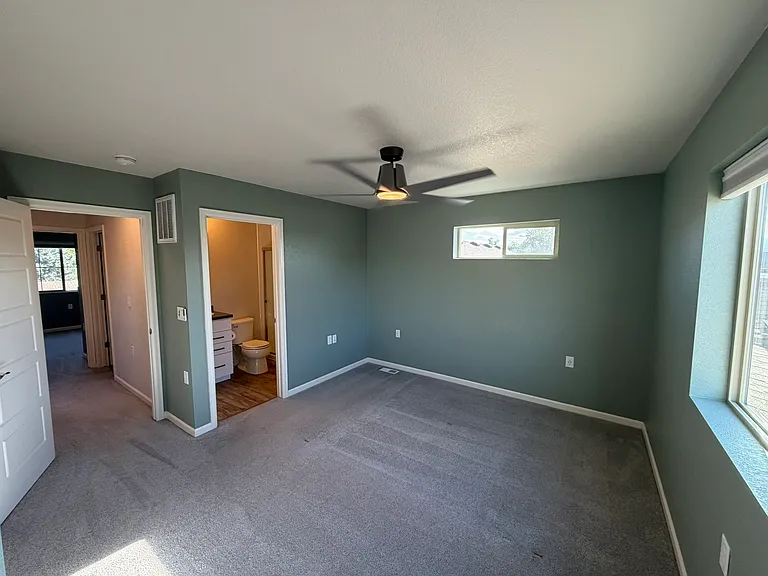 727 Widgeon Cir — Photo 11