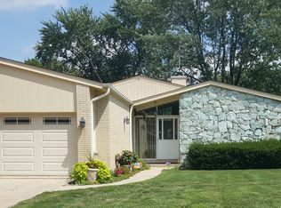 263 N Baynard Rd, Addison, IL 60101