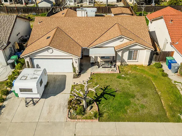 2694 4th Street, Sanger, CA 93657
