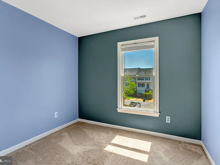 14716 Grobie Pond Ln — Photo 25
