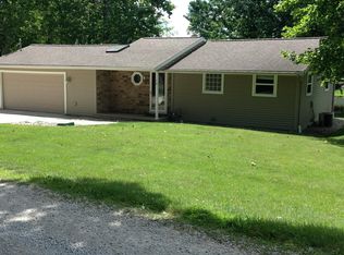 19 Ems C28a Ln, Warsaw, IN 46582