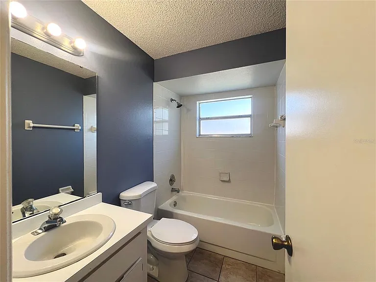 816 Sleepy Harbour Dr — Photo 10
