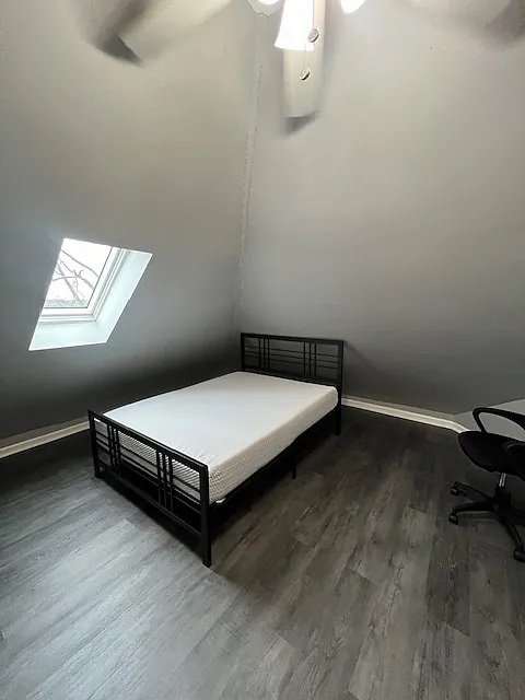 Building Photo - 135 Lexington Ave #2