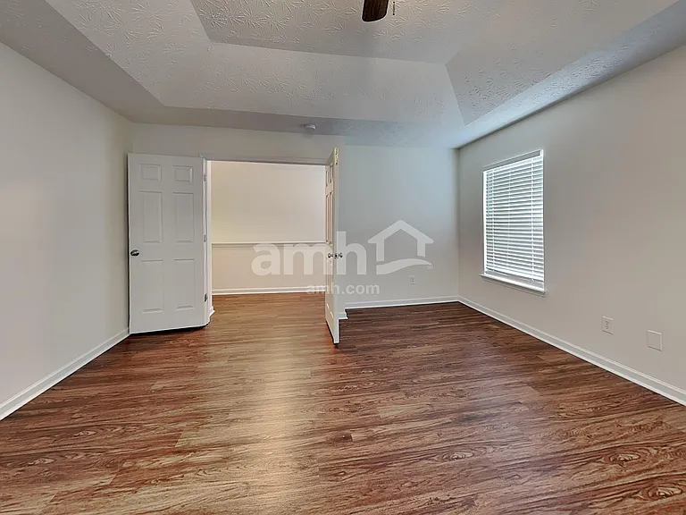 76 Parkmont Ct — Photo 10