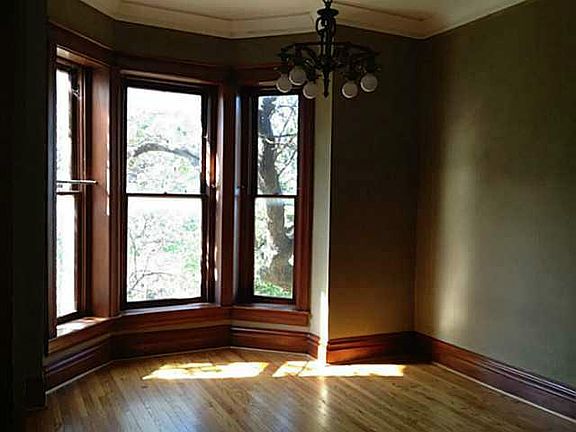 3rd image of 825 S Price Ave