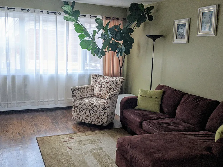 2654 W Rascher Ave #303 — Photo 10