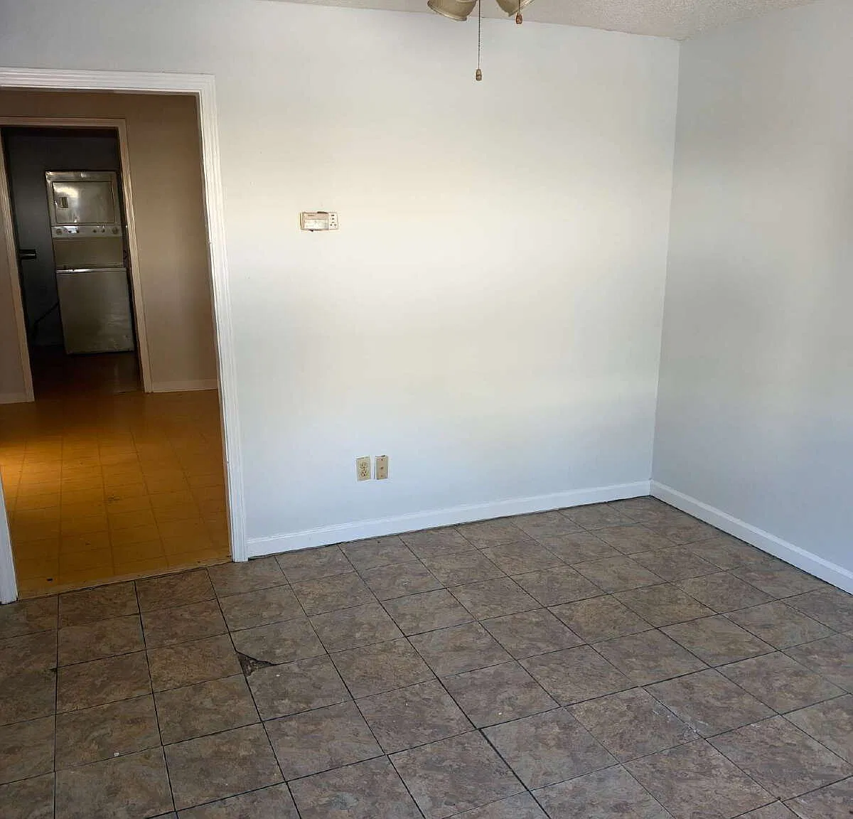 2 bed, 1.0 bath, $780 — Photo 2