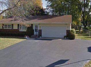 1518 N North Ave, McHenry, IL 60050