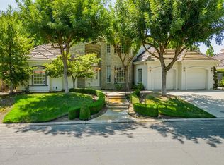 2639 W Lake Van Ness Cir, Fresno, CA 93711