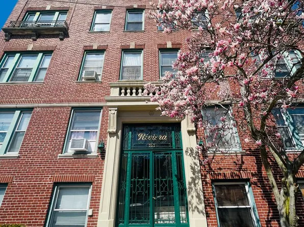 Stunning Building 1bed/ 1bath unit available., 863 Avenue C #D5, Bayonne, NJ 07002
