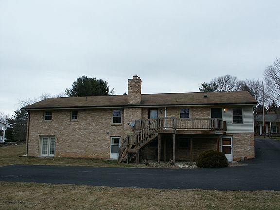 4th image of 970 Cardinal Dr