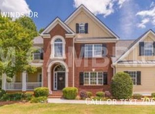 1208 Fairwinds Dr, Loganville, GA 30052