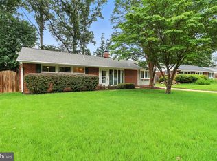 7209 Halifax Pl, Springfield, VA 22150