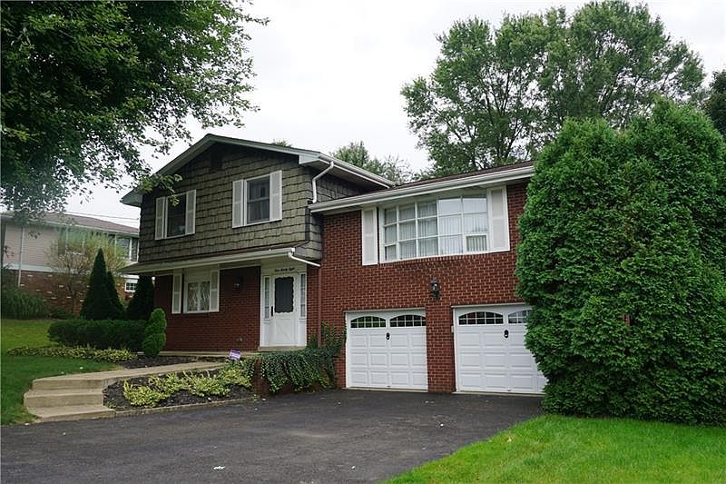 1st image of 428 Oxford Dr