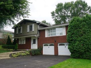 428 Oxford Dr, Greensburg, PA 15601