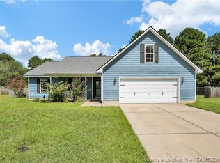 113 Winterfield Dr, Raeford, NC 28376