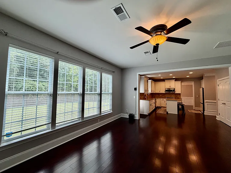 10141 Loch Lomond Dr — Photo 10