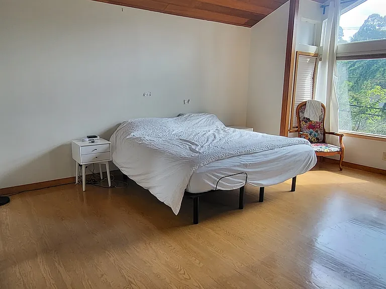 64 Norwood Ave — Photo 25