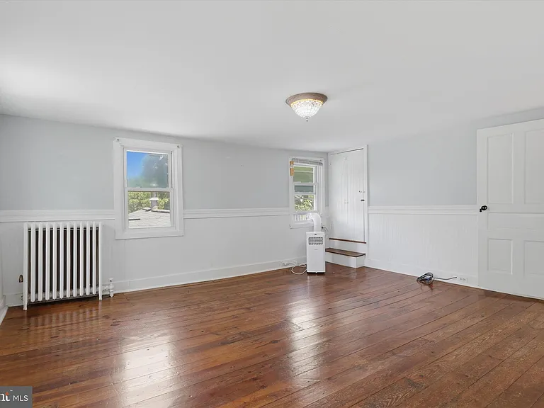 8606 Yellow Springs Rd — Photo 19