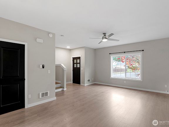 4th image of 8606 82nd Street NE