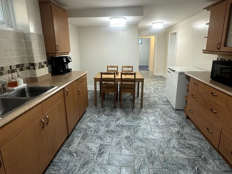 31 Whitelock Cres #BASEMENT — Photo 7