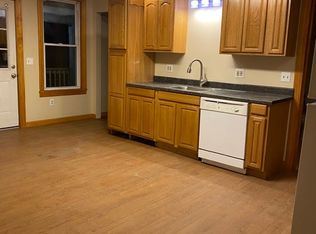 24 Holyoke St #4B, Easthampton, MA 01027