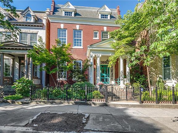 3rd image of 1711 Park Ave