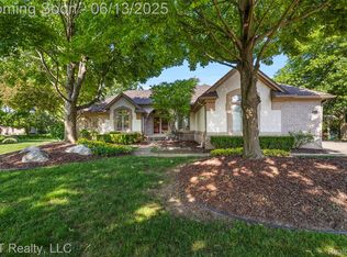 13815 Silent Woods Dr, Shelby Township, MI 48315