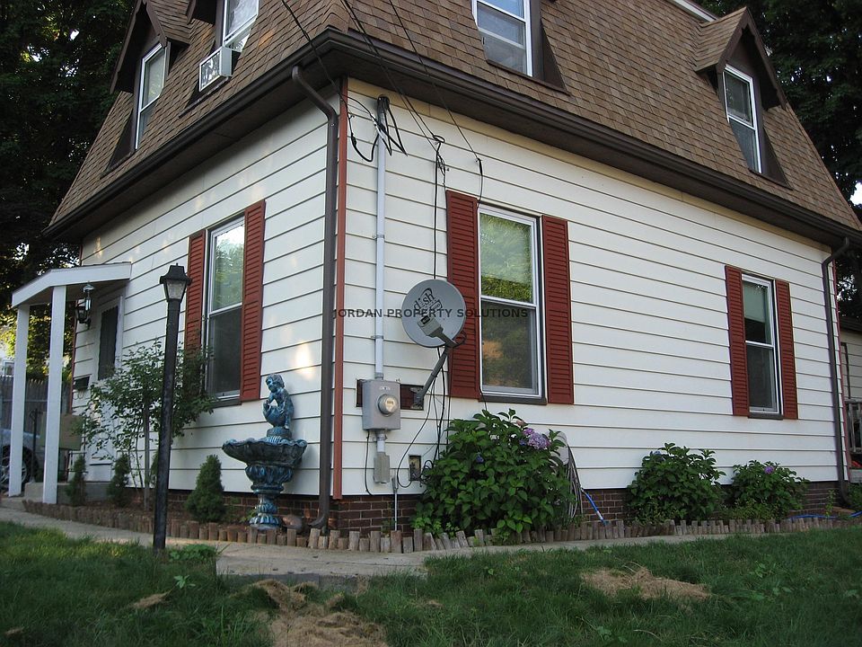 1st image of 5 Kings Ct #5