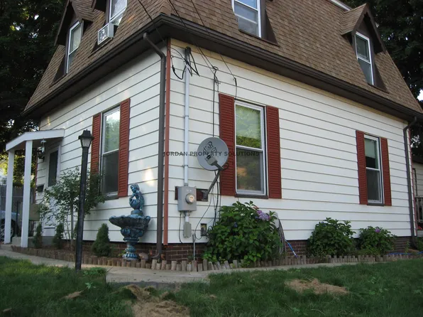 5 Kings Ct #5, Framingham, MA 01701